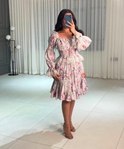 Alternative view of طقم بلوزة و تنورة بناتي بقماش الستان مزين بكلفه