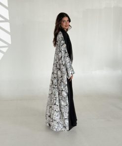 Alternative view of عزة المتميزة - عباية حرير بالأبيض بشت ١