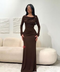 بينوش - فستان ناعم بستايل مميز و زم من الخصر