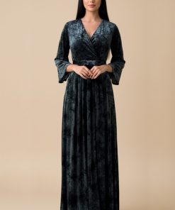 اكتان - فستان ماكسي مخملي بطبعة زهور