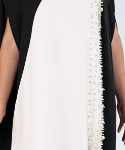 Alternative view of أوبرا فاشن - فستان سهرة طويل قماش كريب طايح اسود مع ابيض مزين باكسسوار