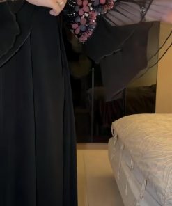 Alternative view of الفيروز  - عباية زاهيه