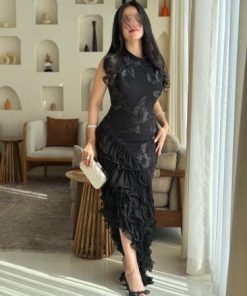 أوبرا فاشن - فستان سهرة أسود أنيق بتطريز وكشكش ناعم