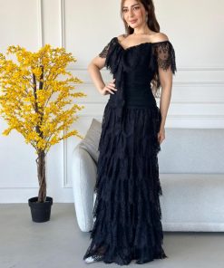 Alternative view of أوبرا فاشن - فستان طويل اسود قماش دانتيل ومزين بطبقات واكتاف مكشوفة