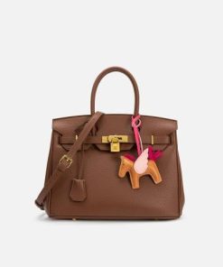 الفي - شنطة نسائية بتصميم كلاسيك بلون بني