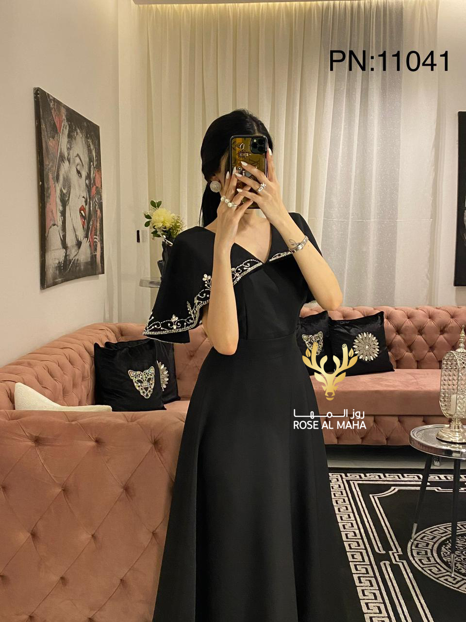 روز المها - فستان أسود باربي طويل