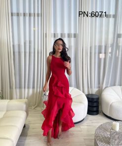 روز المها - فستان ناعم طويل لون احمر فخم