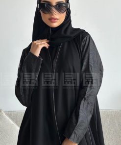 Alternative view of دار امتنان - عباية سوداء نصف كلوش بأكمام مميزة- 1400