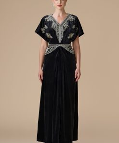 اكتان - فستان اسود طويل مخمل مطرز