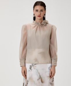 افورا  - بلوزة بتصميم انيق