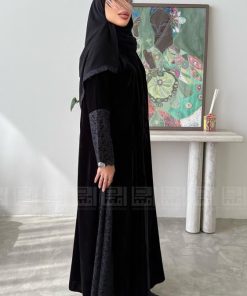 Alternative view of دار امتنان - بكج عباية سوداء شتوية بتداخل الدانتيل و فستان أسود- 1602