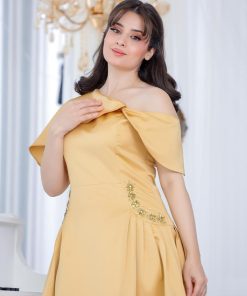 Alternative view of أوبرا فاشن - فستان أنيق مزين بالكريستال عند الخصر فخم