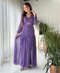 Alternative view of أوبرا فاشن - فستان شيفون بنفسجي طويل بقصة مميزة وأكمام شفافة