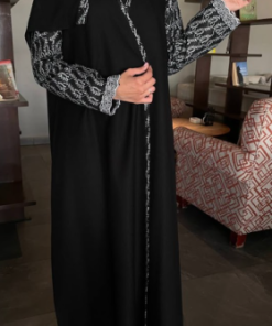 جواهر - عباية كم ابيض واسود 03000