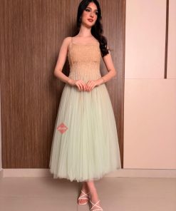 Alternative view of بينوش  - فستان سهرة مزين بالترتر ستايل كت وكلوش تل