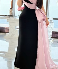 تريجر آيلاند - فستان سهرة طويل