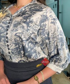 بلوزة مشجرة أنيقة ستايل نص كم بأزرار