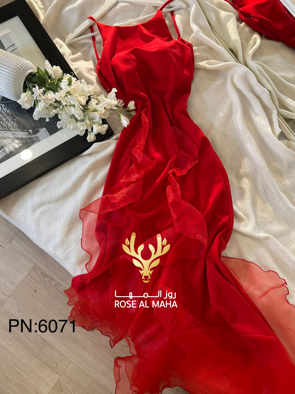 روز المها - فستان ناعم طويل لون احمر فخم - Image 6