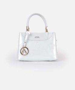 أوبرا فاشن - شنطة نسائيه ماركه لورينا بتصميم كلاسيكي لون ابيض