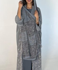 عزة المتميزة - عباية حرير رمادي٢