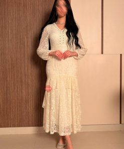 Alternative view of بينوش  - فستان سهرة باكمام طويلة مزينة بالدانتيل الراقي والكريستال اللامع