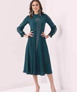 تريجر آيلاند - فستان ناعم قصير باكمام طويلة مطرز من الاكمام