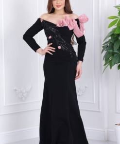 تريجر آيلاند - فستان اسود ماسك بفيونكه على الكتف