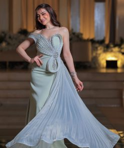 Alternative view of لورا فاشن - فستان سهرة أخضر فاتح بتصميم فاخر وتطريز كريستالي