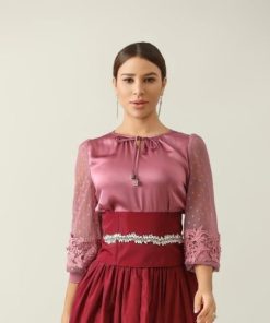 أوبرا فاشن - بلوزة كريب حرير لمعه على اكمام دانتيل منقط