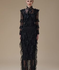 اكتان - فستان اسود طويل دانتيل بتفاصيل كشكش
