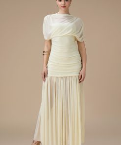 اكتان - فستان اصفر طويل بتصميم درابيه