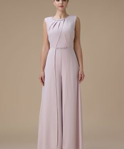 اكتان - جمبسوت وردي بتصميم ناعم وتفاصيل كريستالية