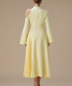 Alternative view of اكتان - فستان ماكسي اصفر بكتف واحد