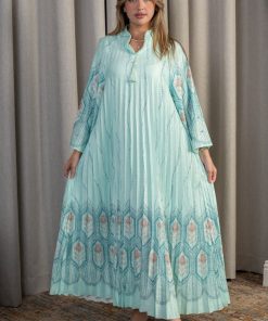 لورا فاشن - جلابية ناعمة مطرزة بقصة واسعة بلون سماوي فاتح