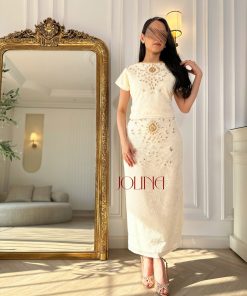 جولينا - طقم كريمي بتطريز ذهبي