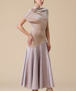 Alternative view of اكتان - فستان بيج طويل أنيق مخمل