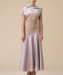 اكتان - فستان بيج طويل أنيق مخمل