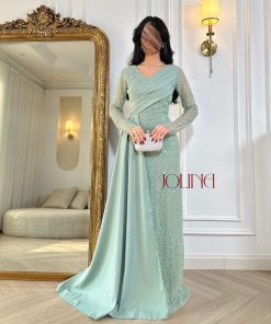 جولينا - فستان سهرة أخضر فاتح بأكمام مطرزة