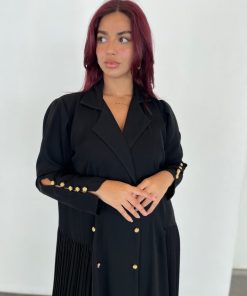 عزة المتميزة - عباية بكسرات جانبية