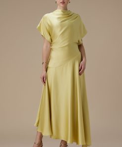 اكتان - فستان أصفر ميدي بقصة انسيابية وأكمام واسعة