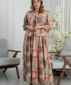 Alternative view of لورا فاشن - جلابية بنقشة مربعات فنية بألوان دافئة