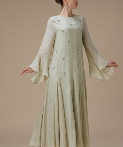 Alternative view of اكتان - جلابية طويلة أخضر فاتح بأكمام واسعة وتطريز أنيق