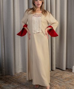 Alternative view of لورا فاشن - جلابية بيج أنيقة بتفاصيل حمراء ولمسة تراثية ناعمة