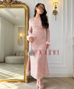 جولينا - طقم وردي لامع بأكمام طويلة وحواف فرو