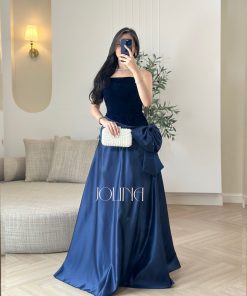 جولينا - فستان كحلي مخملي بفيونكة