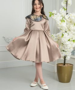 Alternative view of لورا فاشن - فستان أطفال بيج أنيق بقصة ناعمة