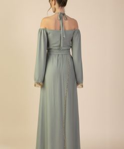 Alternative view of اكتان - جلابية رمادي طويلة بتصميم أوف شولدر