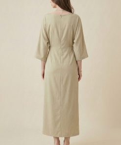 Alternative view of اكتان - فستان طويل مزين بالكريستال لون اخضر فاتح