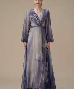 اكتان - فستان بنفسجي لامع طويل بياقة V