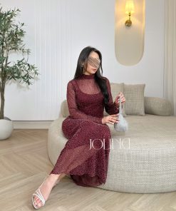 Alternative view of جولينا - طقم برغندي براق بأكمام شفافة